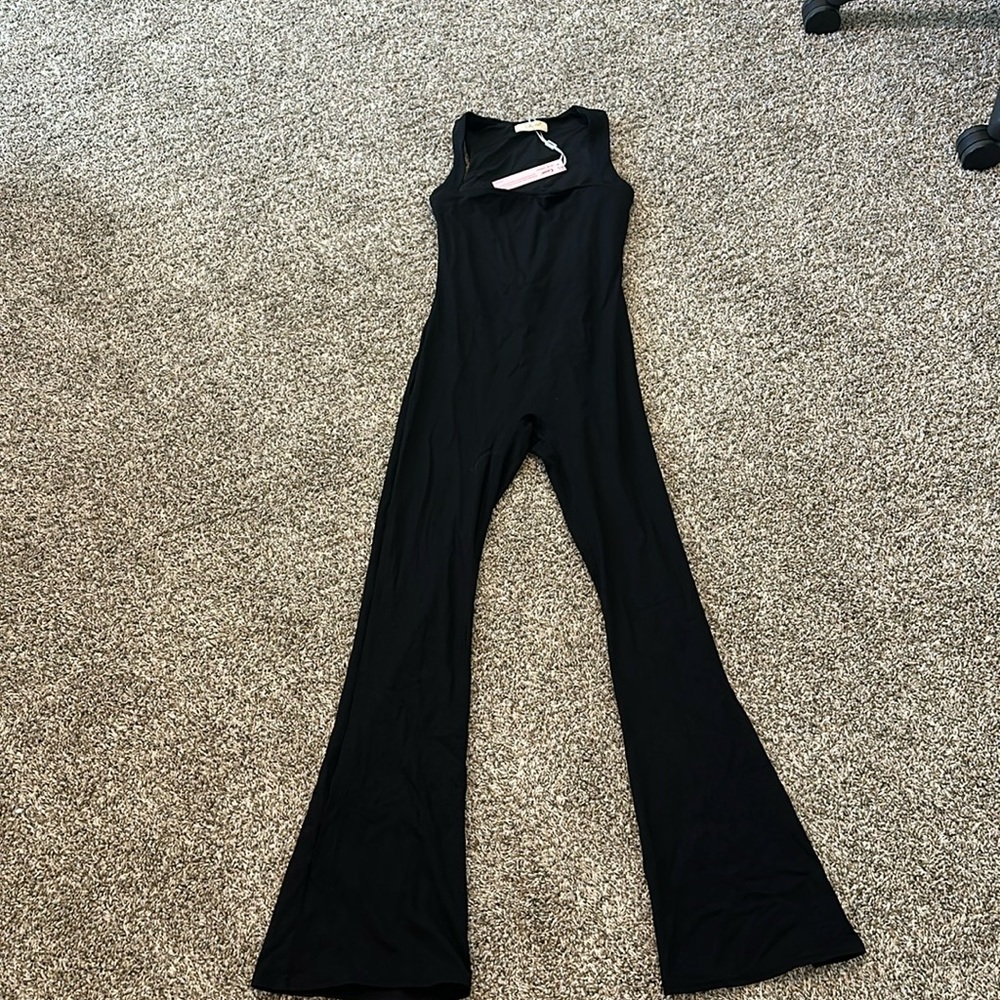 Black bodysuit from Amazon !!
